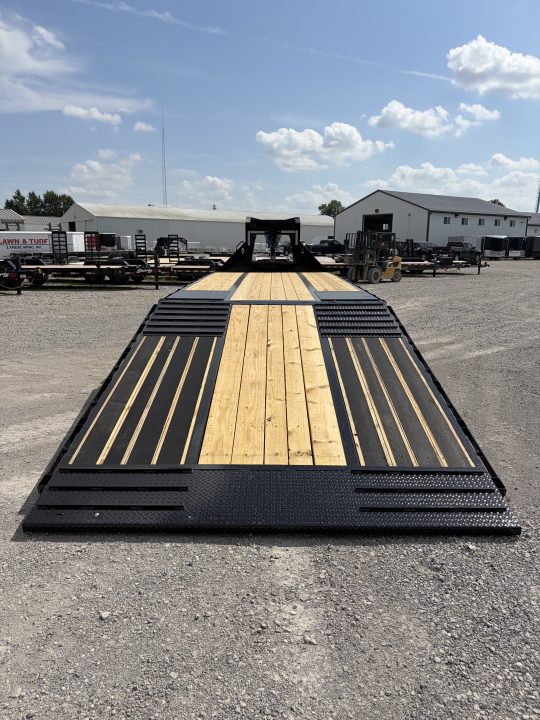New 2026 Diamond C Trailers FMAX210L32X102HDT (32' X 102") 25K Hydraulic Dove Tail Flatbed Trailer