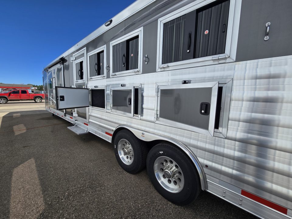 New 2026 Merhow Stampede 4 Horse