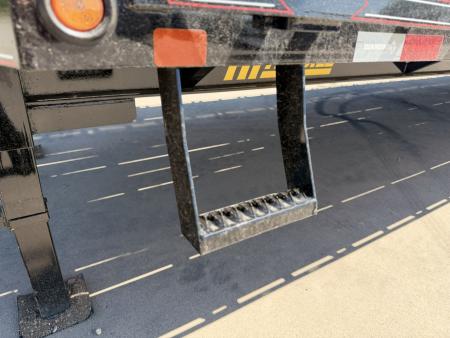 New 2026 Diamond T 8.5-40 Tandem Dual Gooseneck Deckover Equipment Hauler W/ MAXX Ramps and HDSS 25.9K GVWR