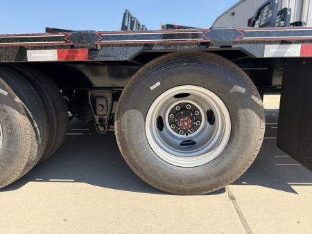 New 2026 Diamond T 8.5-40 Tandem Dual Gooseneck Deckover Equipment Hauler W/ MAXX Ramps and HDSS 25.9K GVWR