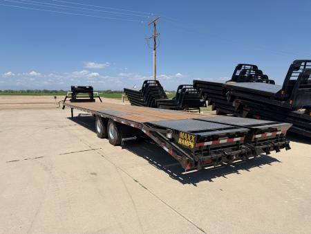 New 2026 Diamond T 8.5-40 Tandem Dual Gooseneck Deckover Equipment Hauler W/ MAXX Ramps and HDSS 25.9K GVWR