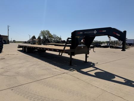 New 2026 Diamond T 8.5-40 Tandem Dual Gooseneck Deckover Equipment Hauler W/ MAXX Ramps and HDSS 25.9K GVWR