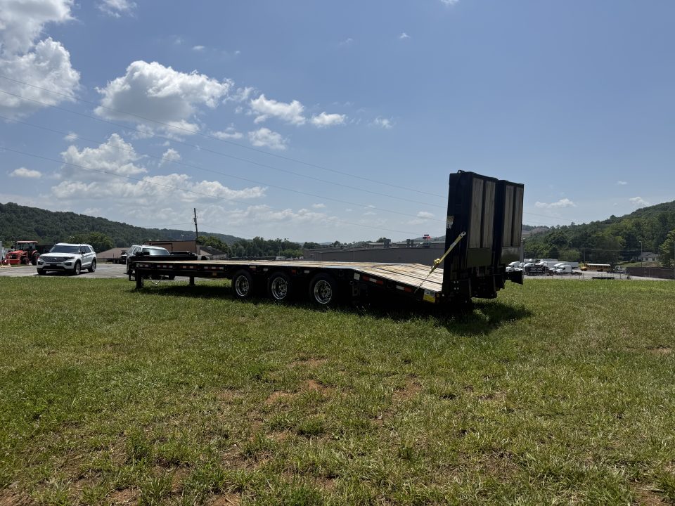 New 2026 Behnke FB 8X33 PINLE HYDRAULIC RAMPS ALUM WHEEL WHEEL Equipment Trailer