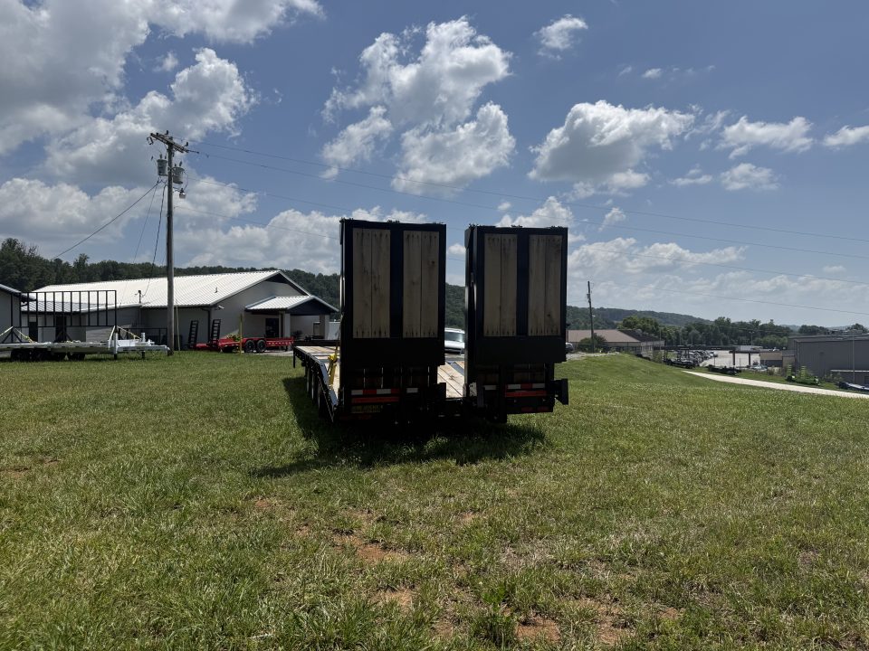 New 2026 Behnke FB 8X33 PINLE HYDRAULIC RAMPS ALUM WHEEL WHEEL Equipment Trailer