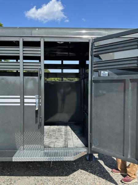 New 2026 Bee 20' GN K&K STOCK TRAILER Stock / Combo Trailer