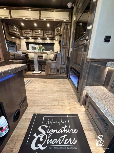 New 2027 Cimarron Trailers Norstar 3 Horse LQ Horse Trailer