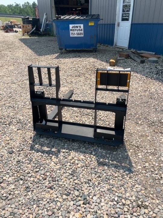 2026 Equipment Flatbed Trailer photo 2