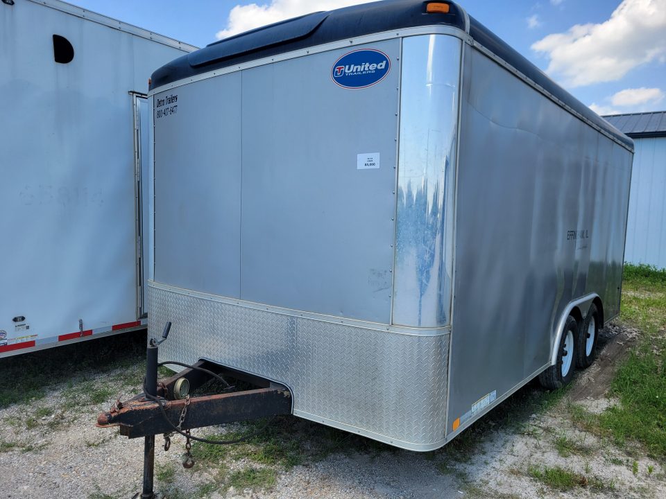 Used 2015 United Trailers 8.5x18 Cargo / Enclosed Trailer