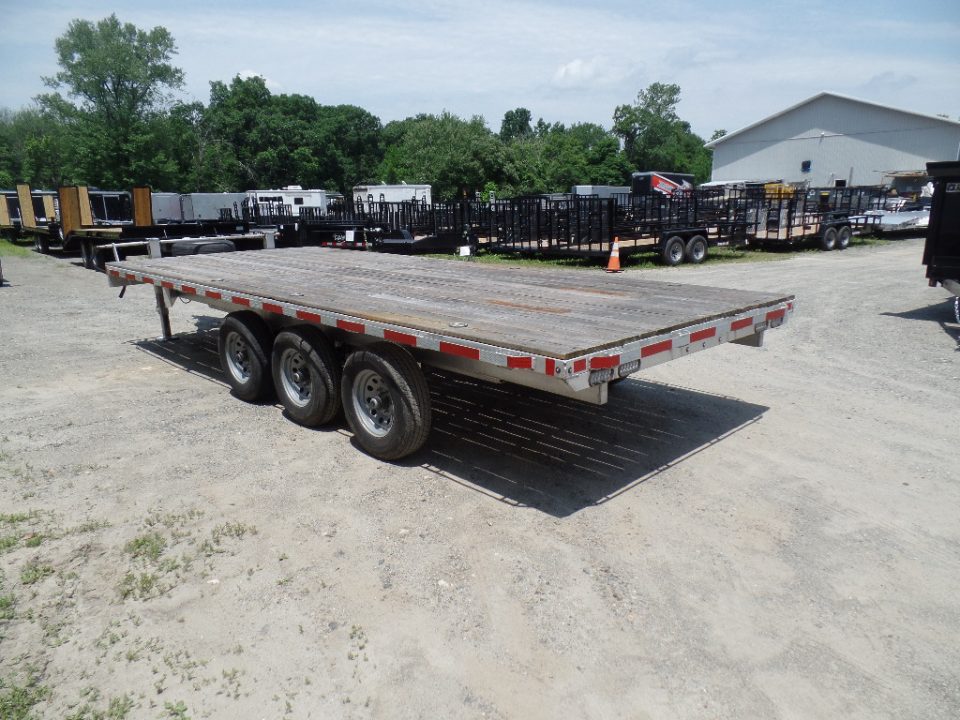 New 2025 ALCOM Brand New ALUMINUM FRAME 15,600 GVWR FLAT DECK Equipment Trailer