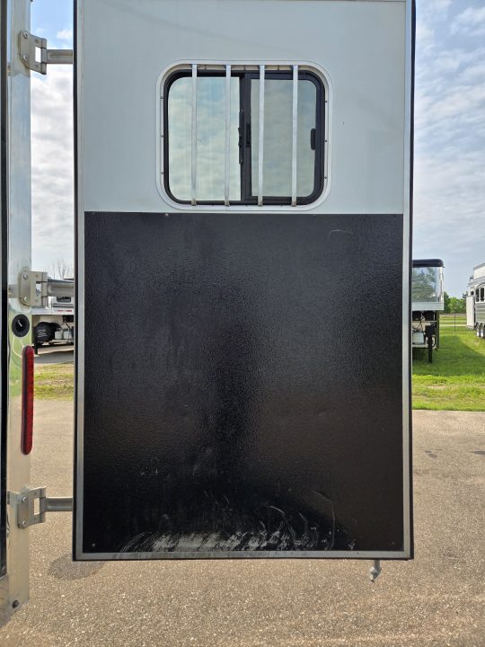 Used 2019 Bison Ranger 3 Horse Trailer