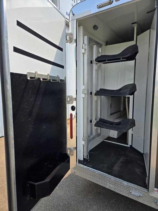 Used 2019 Bison Ranger 3 Horse Trailer