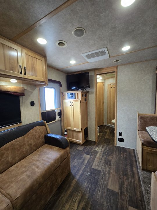 Used 2019 Bison Ranger 3 Horse Trailer