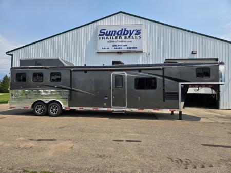 Used 2019 Bison Ranger 3 Horse Trailer