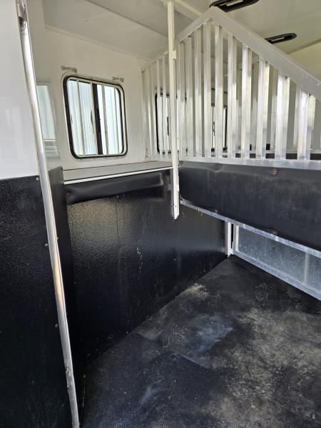 Used 2019 Bison Ranger 3 Horse Trailer