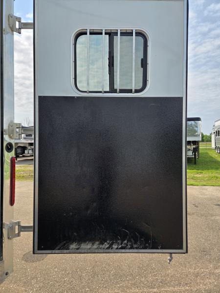 Used 2019 Bison Ranger 3 Horse Trailer