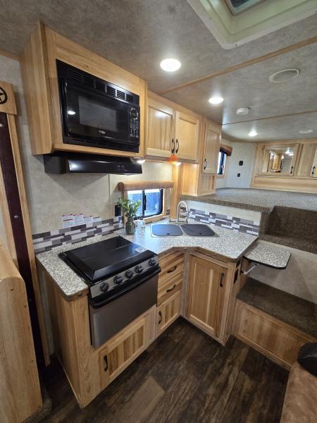 Used 2019 Bison Ranger 3 Horse Trailer