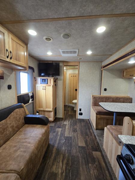 Used 2019 Bison Ranger 3 Horse Trailer