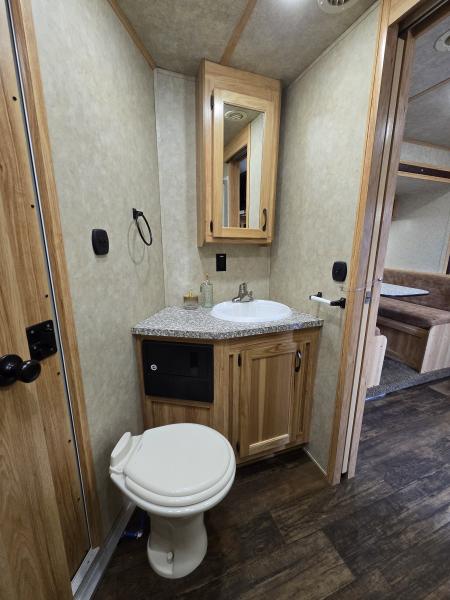 Used 2019 Bison Ranger 3 Horse Trailer