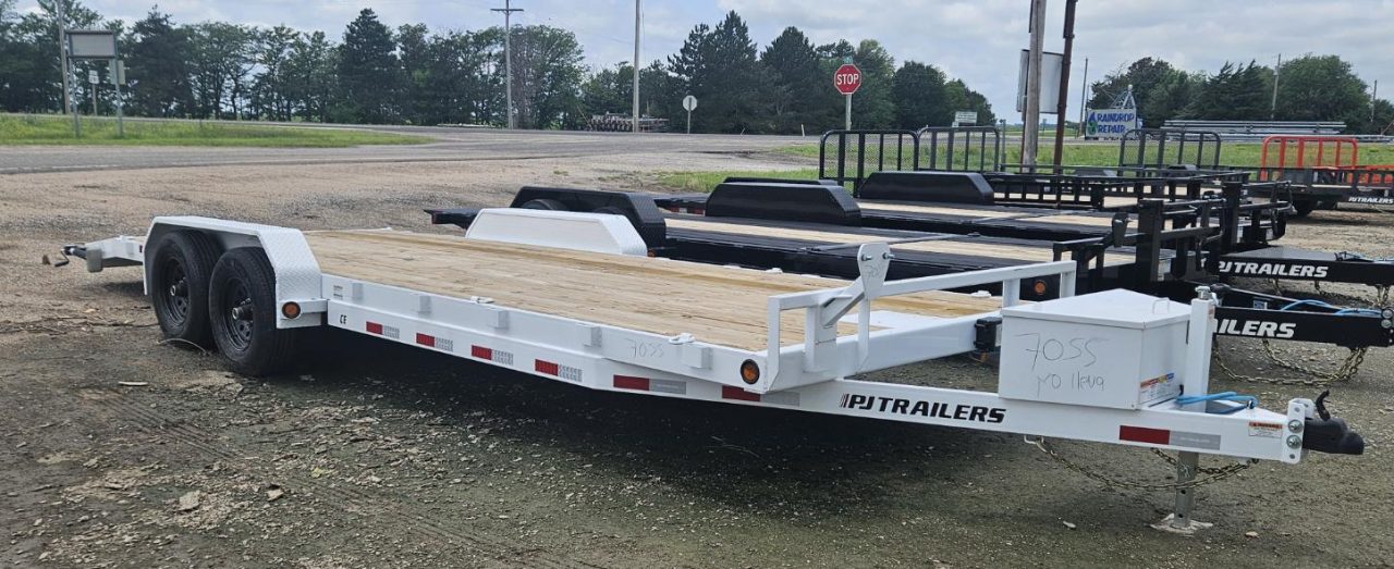 New 2026 PJ Trailers 83" x 22' 5" Channel Equipment (CE) Equipment Trailer