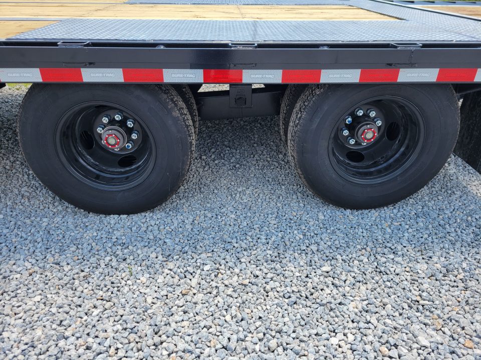 New 2026 Sure-Trac 8x22+10 HD low Profile Deckover Gooseneck Trailer