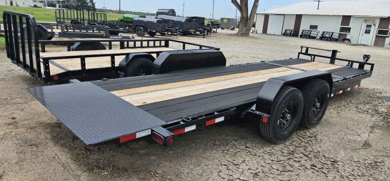 New 2027 PJ Trailers 83" x 22' 6" Channel Equipment Tilt (T6) Trailer