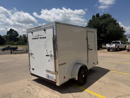 New #056627 2027 FOREST RIVER SA 6 X 10 SINGLE AXLE 3.5K ENCLOSED W/ REAR RAMP DOOR
