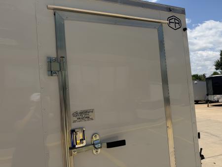 New #056627 2027 FOREST RIVER SA 6 X 10 SINGLE AXLE 3.5K ENCLOSED W/ REAR RAMP DOOR