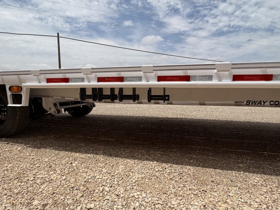 New 2026 Diamond C Trailers FMAX 210 Flatbed Trailer