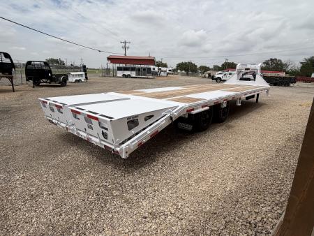 New 2026 Diamond C Trailers FMAX 210 Flatbed Trailer