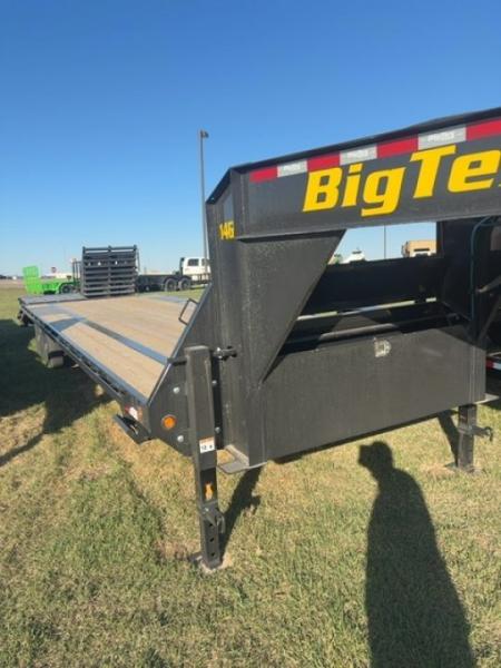New 2027 Big Tex Trailers 14GN-30D5A Flatbed Trailer