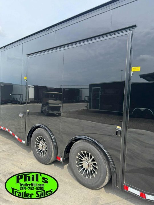 New Haulmark EDGE PRO 85X28 RACE TRAILER FULL ESCAPE DOOR - ELECTRIC AWNING - AC - WINCH - ELECTRIC JACK & MORE!!!Car / Racing Trailer