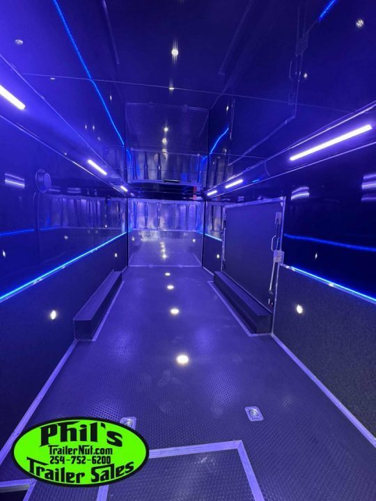 New Haulmark EDGE PRO 85X28 RACE TRAILER FULL ESCAPE DOOR - ELECTRIC AWNING - AC - WINCH - ELECTRIC JACK & MORE!!!Car / Racing Trailer