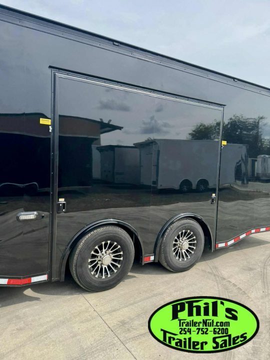 New Haulmark EDGE PRO 85X28 RACE TRAILER FULL ESCAPE DOOR - ELECTRIC AWNING - AC - WINCH - ELECTRIC JACK & MORE!!!Car / Racing Trailer