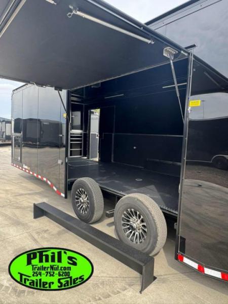New Haulmark EDGE PRO 85X28 RACE TRAILER FULL ESCAPE DOOR - ELECTRIC AWNING - AC - WINCH - ELECTRIC JACK & MORE!!!Car / Racing Trailer