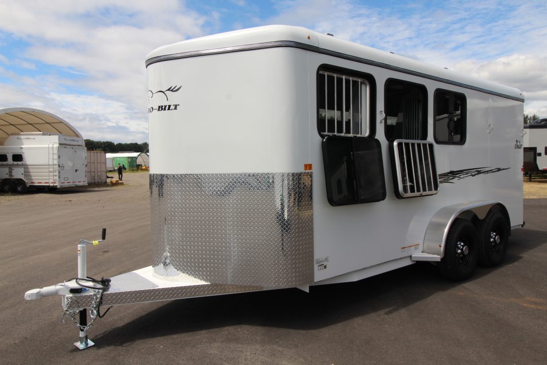 New 2027 Thuro-Bilt Shilo 3 Horse Trailer - 1ft added to horse area - Adjustable Dividers