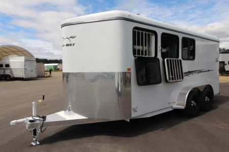 New 2027 Thuro-Bilt Shilo 3 Horse Trailer - 1ft added to horse area - Adjustable Dividers