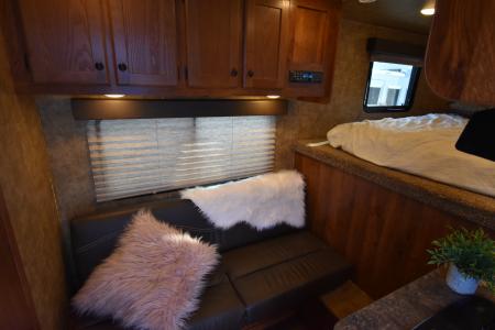 Used 2020 Lakota CH27 Horse Trailer