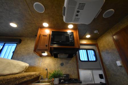 Used 2020 Lakota CH27 Horse Trailer