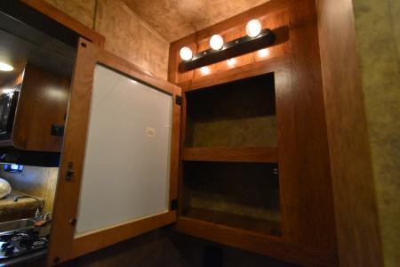 Used 2020 Lakota CH27 Horse Trailer