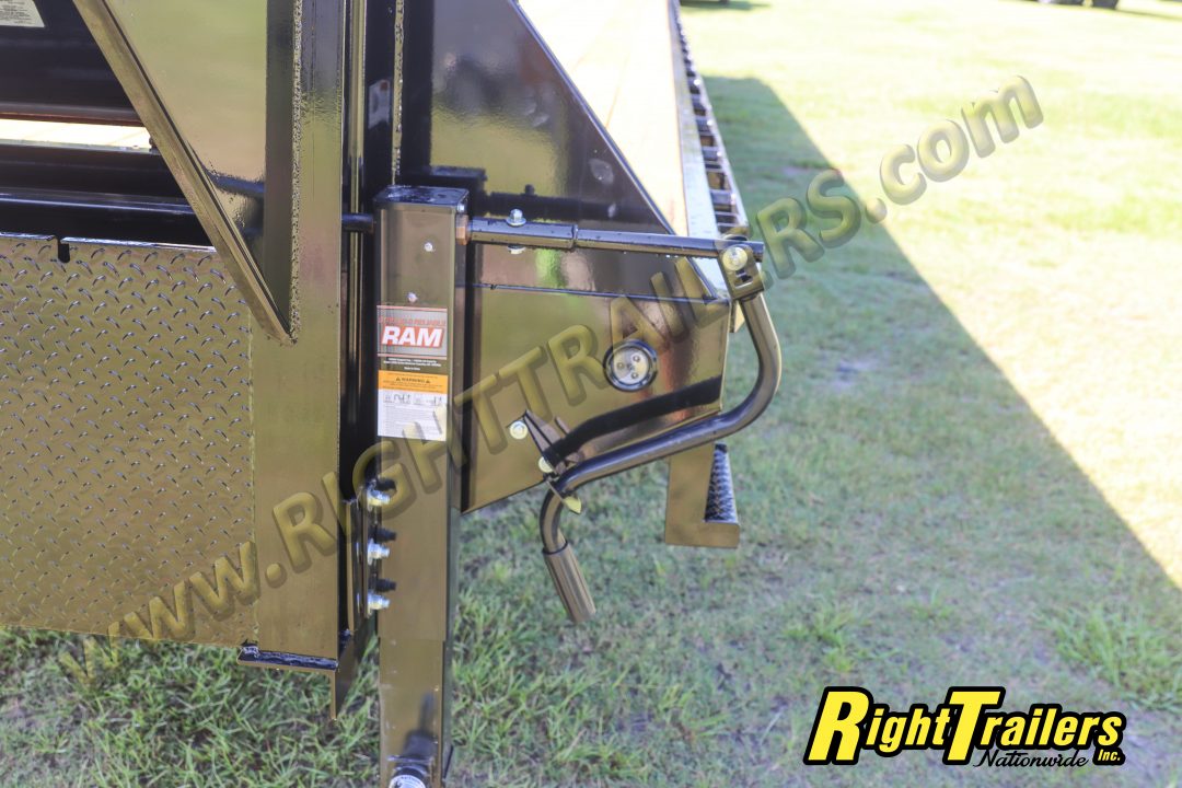 New 2027 8.5X40 MAXX-D GOOSENECK EQUIPMENT TRAILER