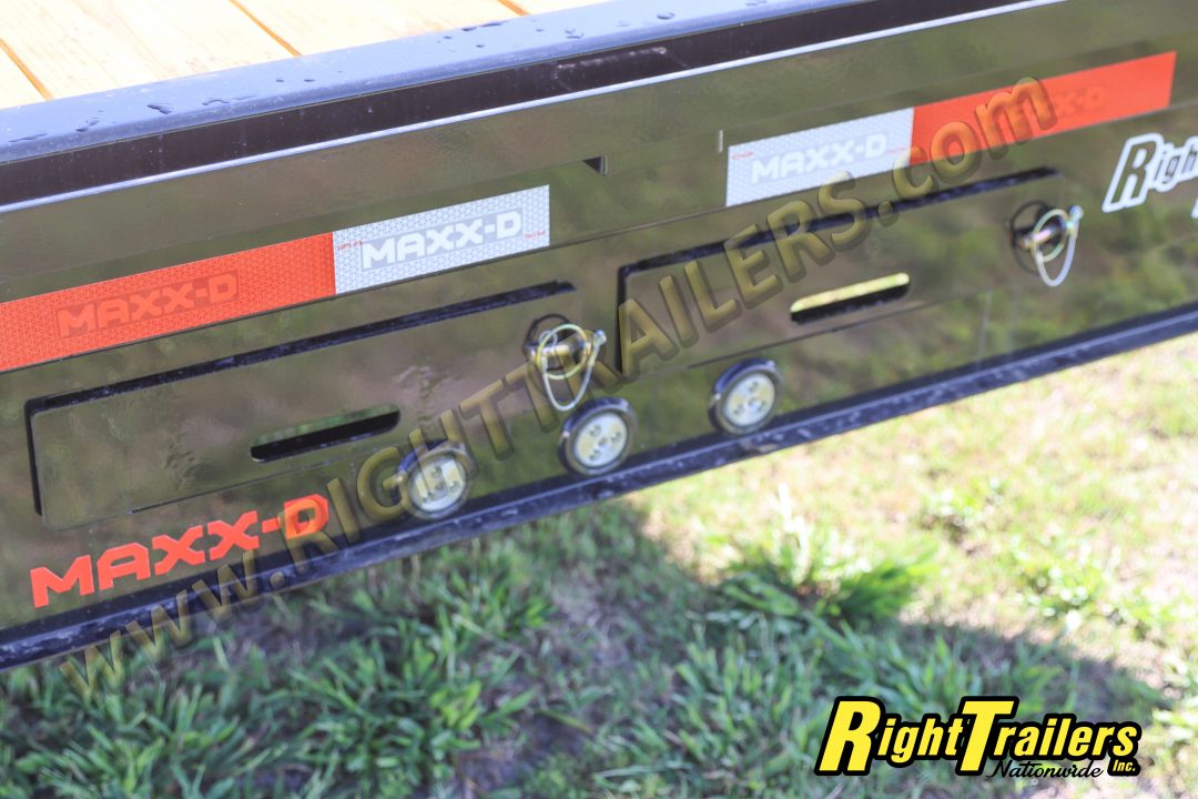 New 2027 8.5X40 MAXX-D GOOSENECK EQUIPMENT TRAILER