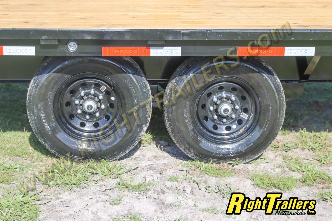 New 2027 8.5X40 MAXX-D GOOSENECK EQUIPMENT TRAILER