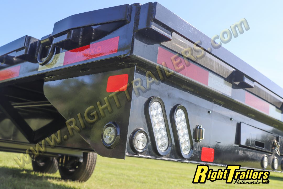 New 2027 8.5X40 MAXX-D GOOSENECK EQUIPMENT TRAILER