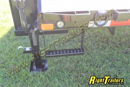 New 2027 8.5X40 MAXX-D GOOSENECK EQUIPMENT TRAILER