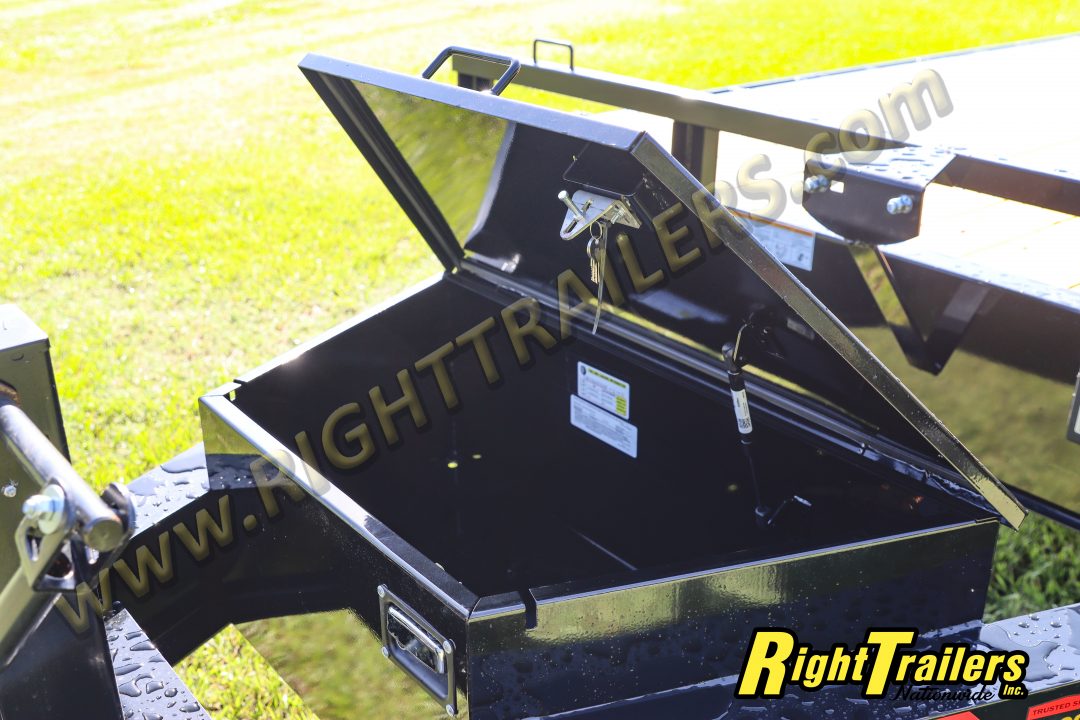 New 2027 8.5X20 MAXX-D EQUIPMENT TRAILER