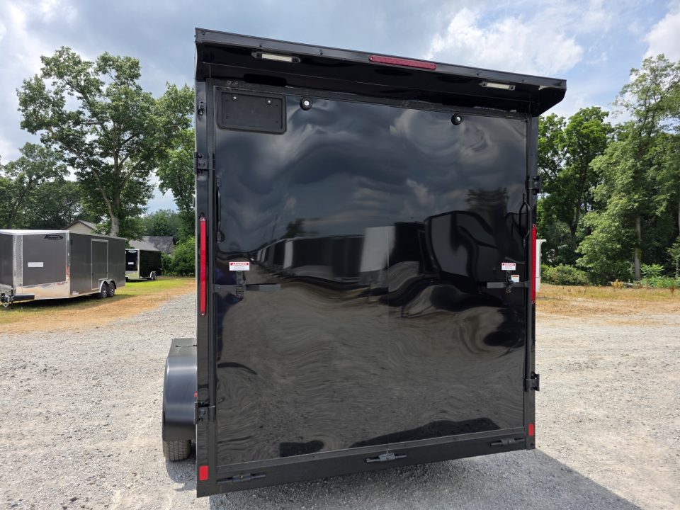 New 2026 Look Trailers 7X16 7' INSIDE RAMP DOOR 80" REAR OPENING 7 X 16 BLACKOUT SCREWLESS Cargo / Enclosed Trailer