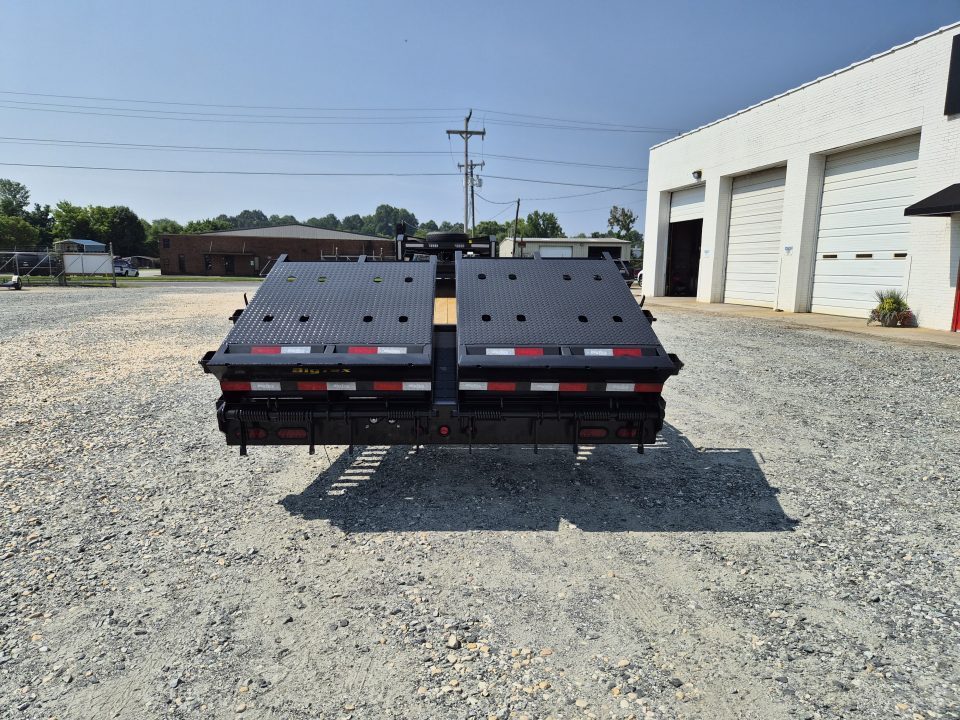 New 2027 Big Tex Trailers 20+5 14GN w/ Mega Ramps Flatbed Trailer