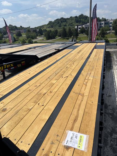 New 2027 Big Tex Trailers 35+5 22GN Deckover Trailer