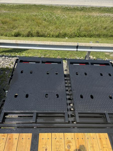 New 2027 Big Tex Trailers 20+5 22GN Deckover Trailer