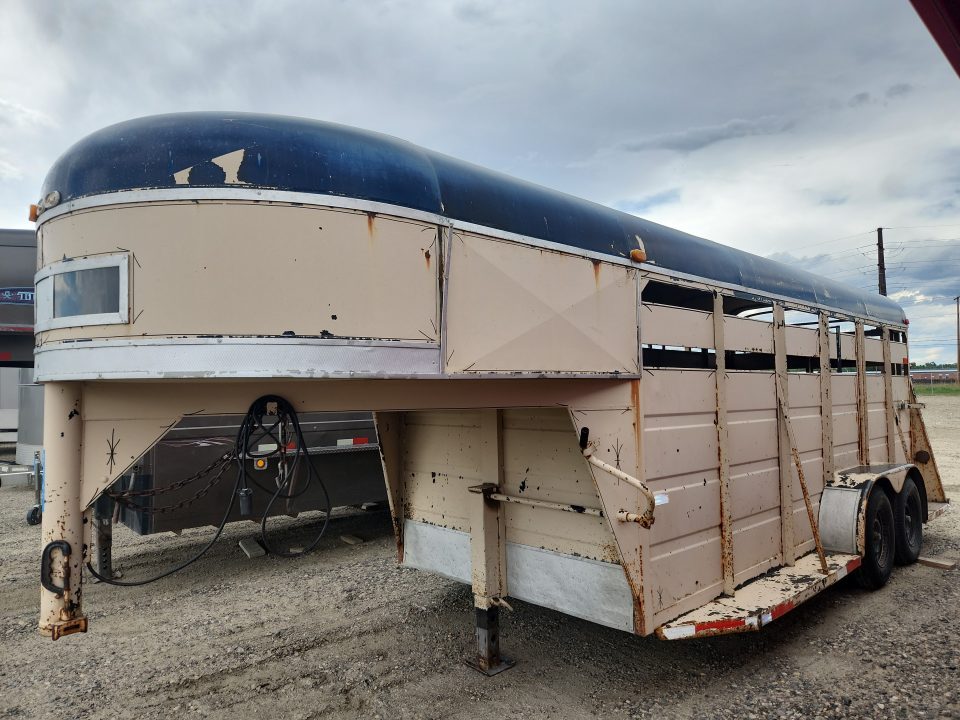 Used 2003 J&J STOCK 18'